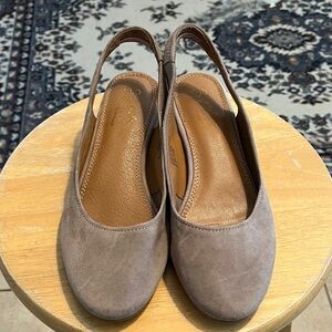 Seychelles taupe sling back blocked heel